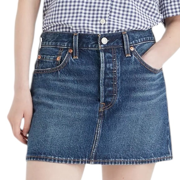 Levi's Womens Icon Mini Denim Jean Skirt Size 33 Button Fly Dark Blue‎ Classic - Picture 1 of 11